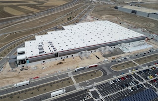 Three storage systems at the Airbus centre in Spain Three storage systems at the Airbus centre in Spain