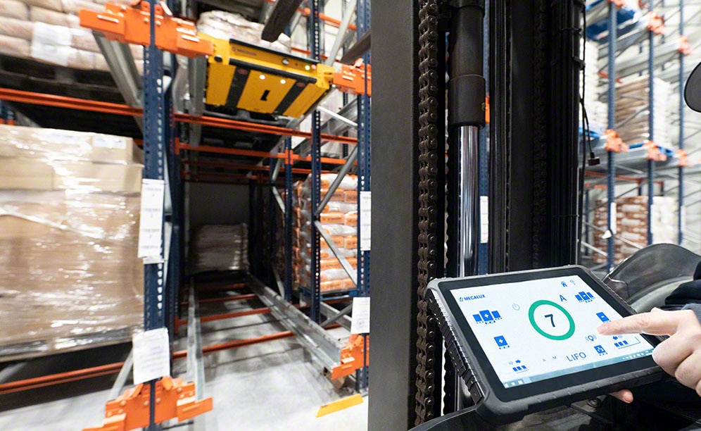 Easy WMS manages Nicopan's warehouse connected to production Easy WMS manages Nicopan's warehouse connected to production