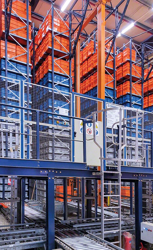 Easy WMS manages all processes in the automated installation Easy WMS manages all processes in the automated installation
