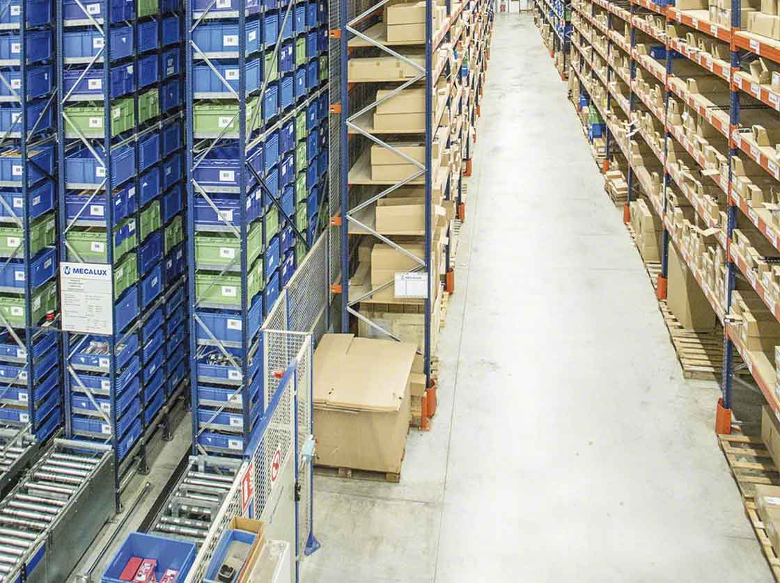 The AS/RS for boxes speeds up micro-fulfilment center operations