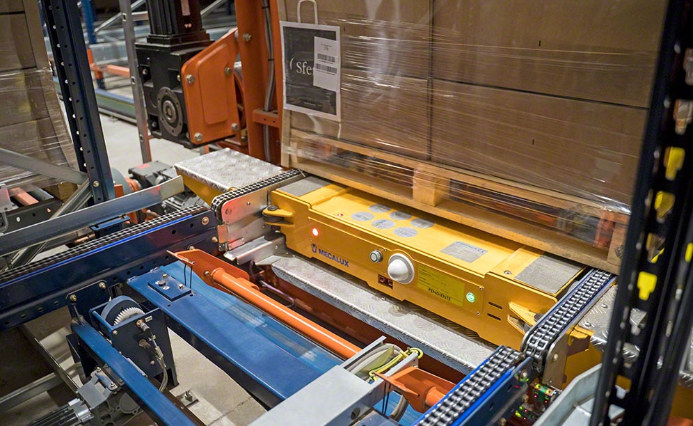 The Pallet Shuttle for managing Finieco's paper bags in Portugal The Pallet Shuttle for managing Finieco's paper bags in Portugal