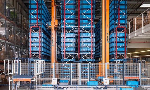 Automated installation for boxes at COVAP's centre in France
