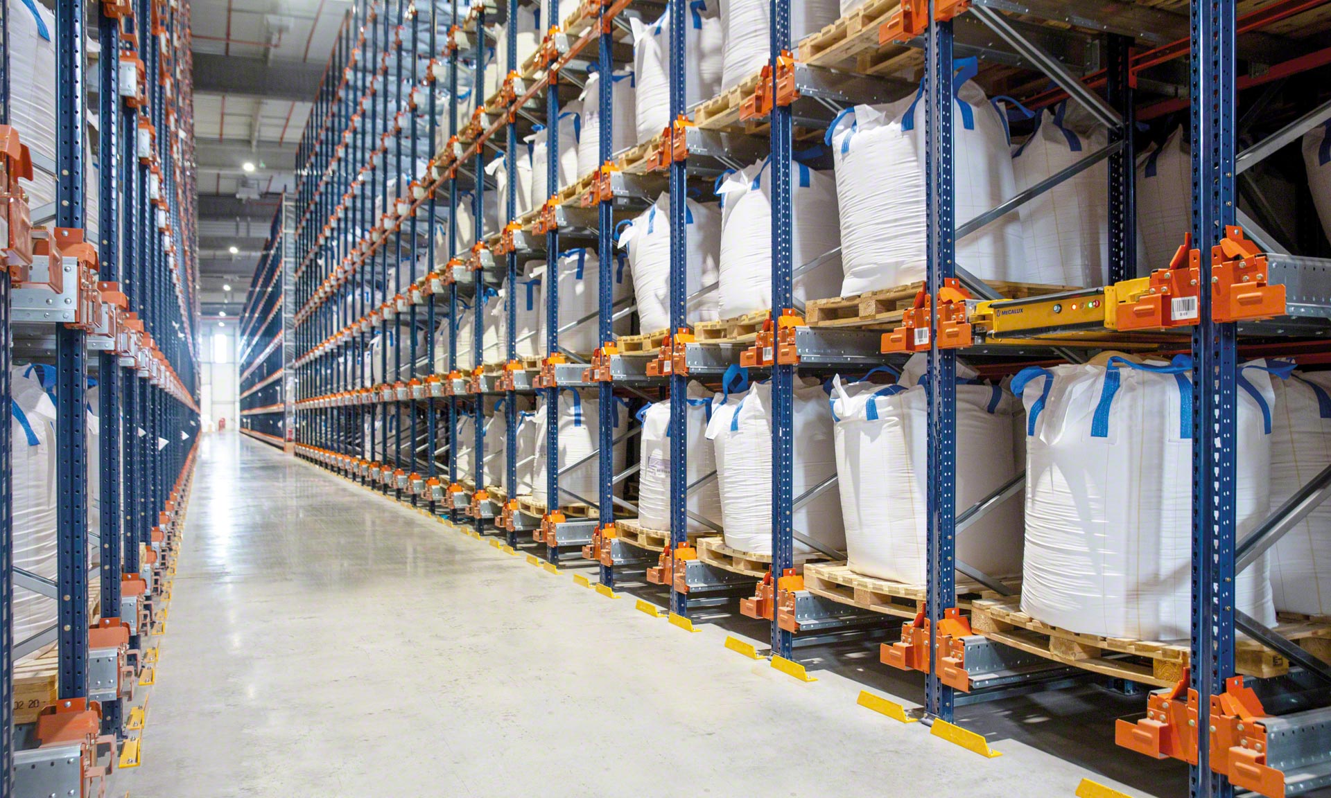 6 Warehouse Storage Solutions and to Consider