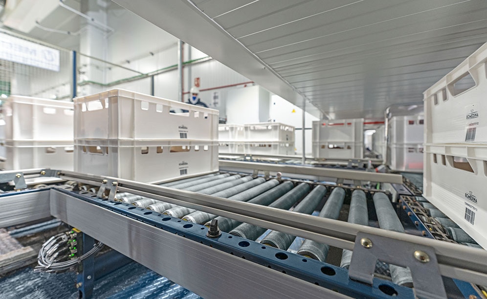 Automation ensures safe transport of the meat Automation ensures safe transport of the meat
