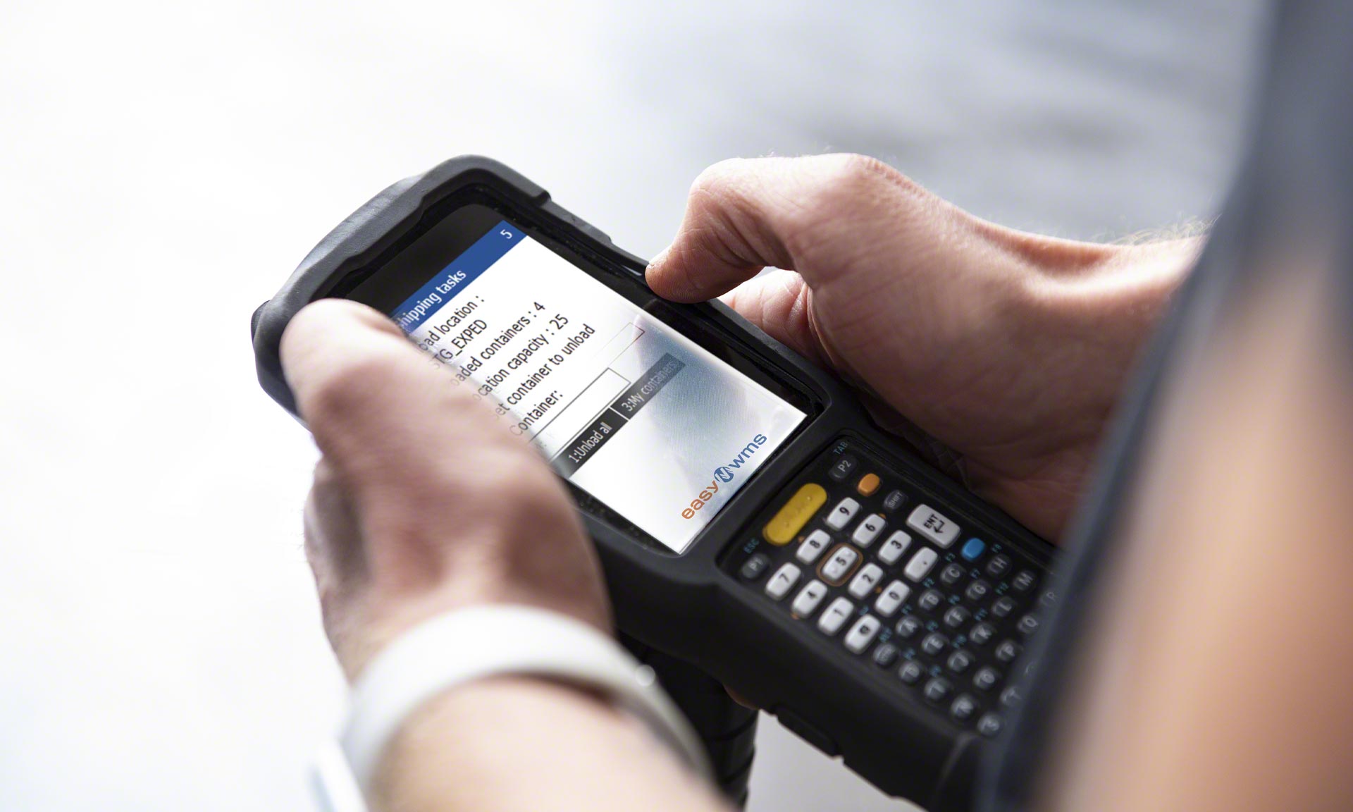 Logistics digitally integrated with production