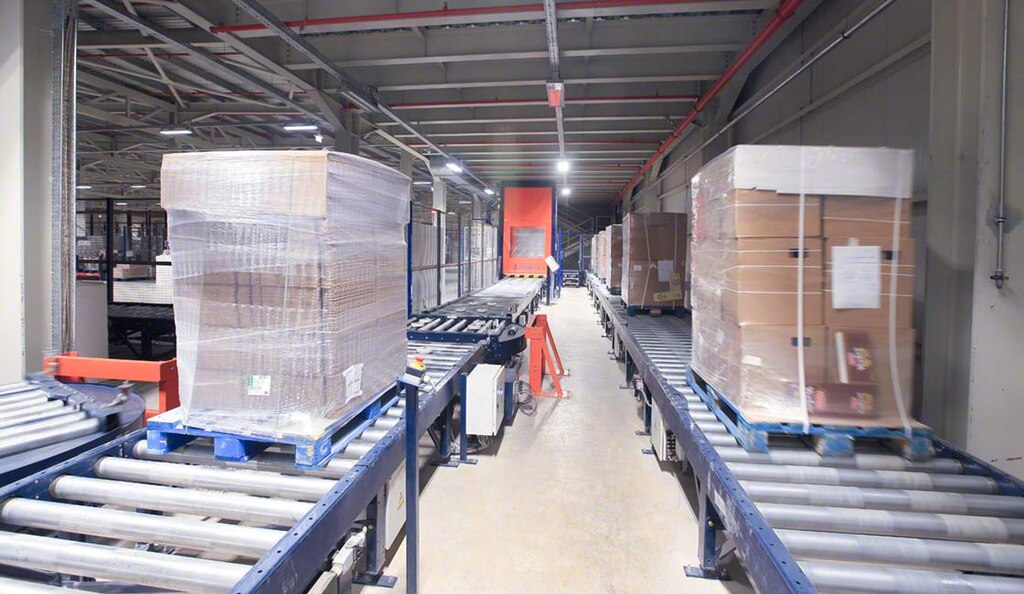 The purpose of warehouse control is to track and optimise all goods movements
