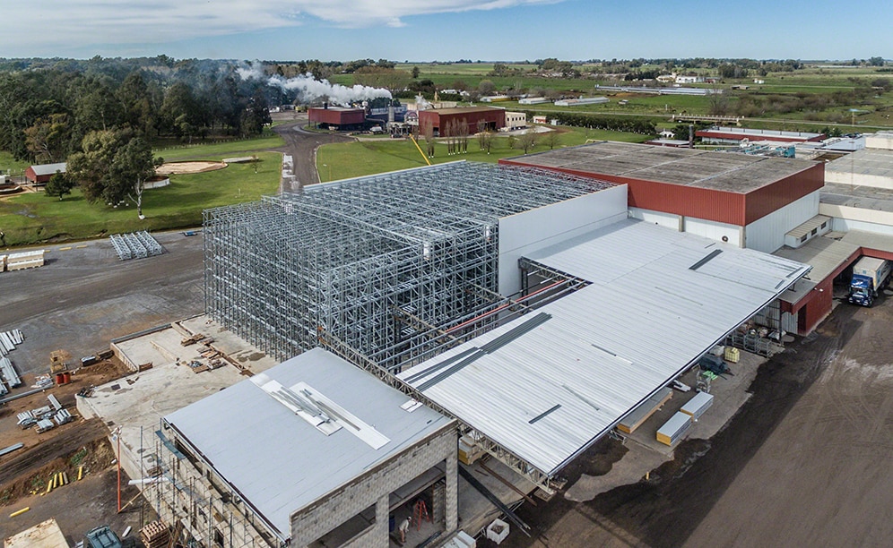 Advantages of the clad-rack and Pallet Shuttle systems in an Argentinian poultry business cold storage