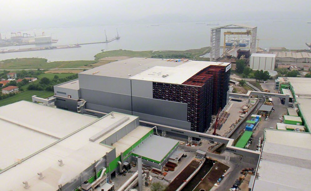 https://mecaluxcom.cdnwm.com/documents/20128/611495/PCaseImage+-+ImageList+-+0+-+Cp-hayat-kimya-clad-rack-warehouses+-+en_UN.jpg/4894e0dd-e0a9-a4d5-c344-71c1eddc5f54?t=1644920781000&e=jpg