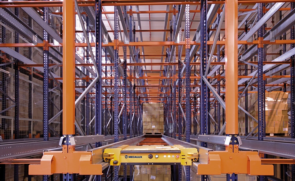 The high-density Pallet Shuttle system multiplies efficiency in the supply of medical devices The high-density Pallet Shuttle system multiplies efficiency in the supply of medical devices