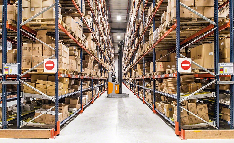 Operators use reach trucks to perform storage tasks Operators use reach trucks to perform storage tasks