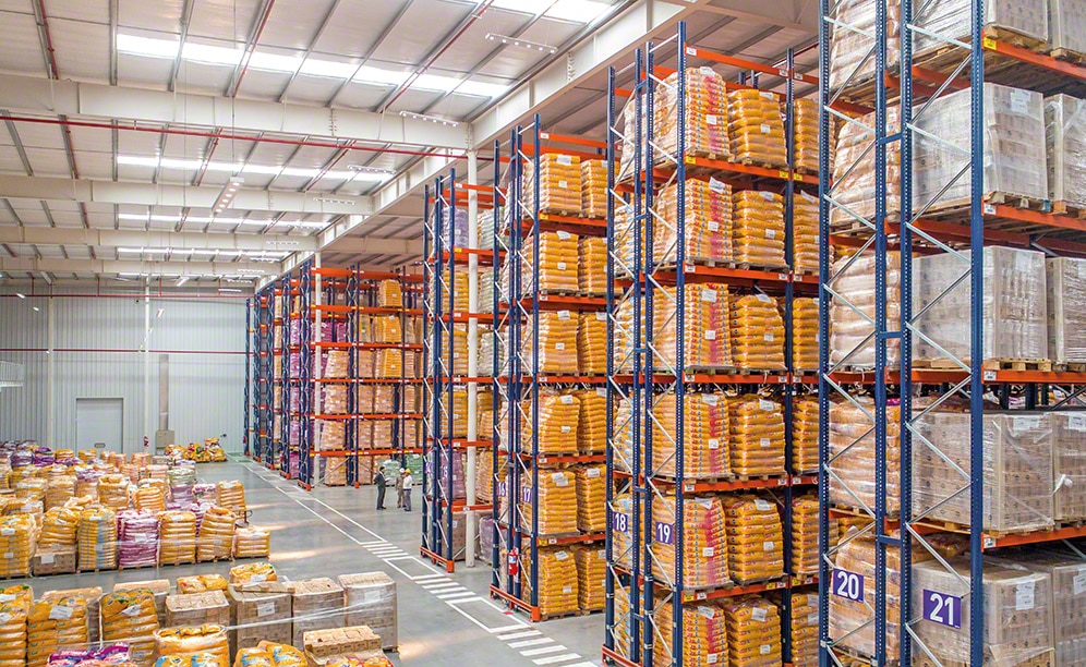 Qbox logistics: two high-capacity warehouses Qbox logistics: two high-capacity warehouses