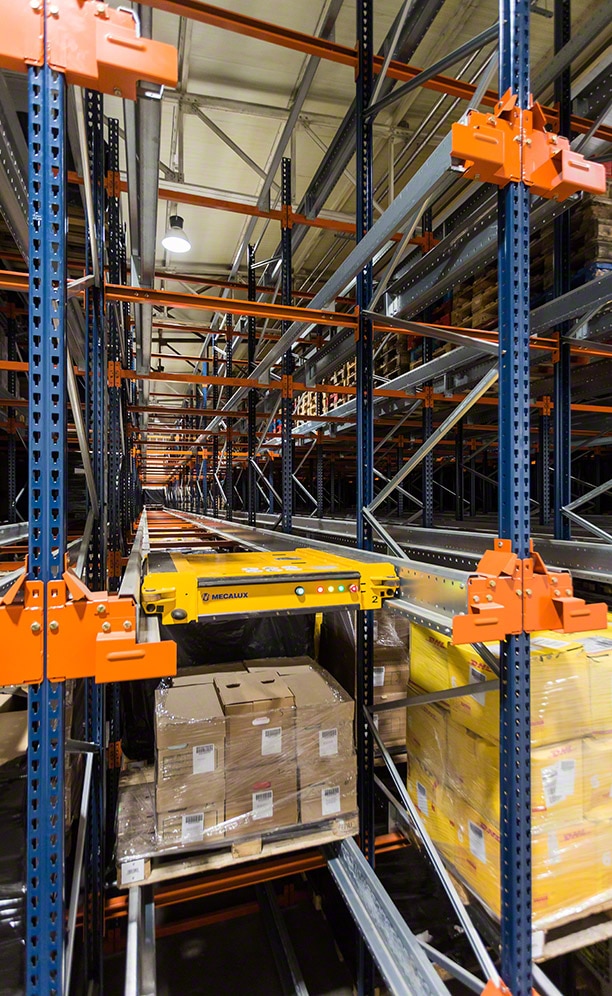 Pallet Shuttle system in the document archive installation of Nr Docusafe Pallet Shuttle system in the document archive installation of Nr Docusafe