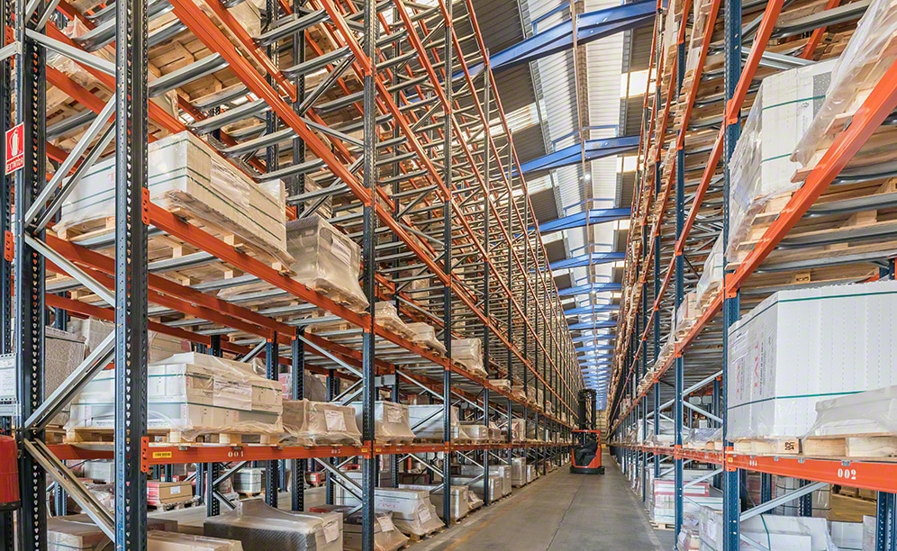 Picking is done from the lower levels of the pallet racks Picking is done from the lower levels of the pallet racks
