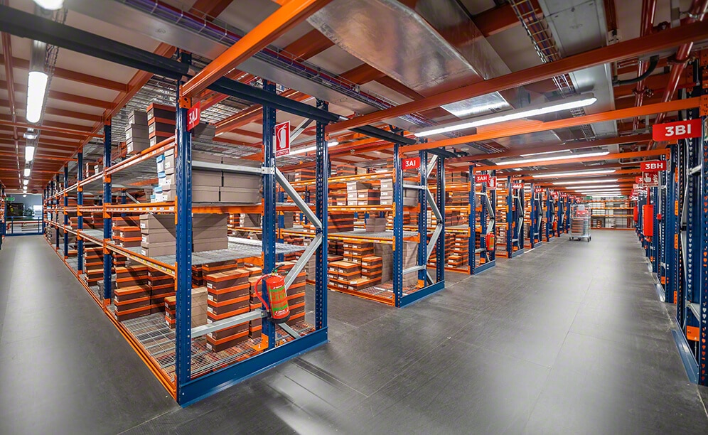 Warehouse designed for Pikolinos shoes to reinforce its e-commerce strategy Warehouse designed for Pikolinos shoes to reinforce its e-commerce strategy