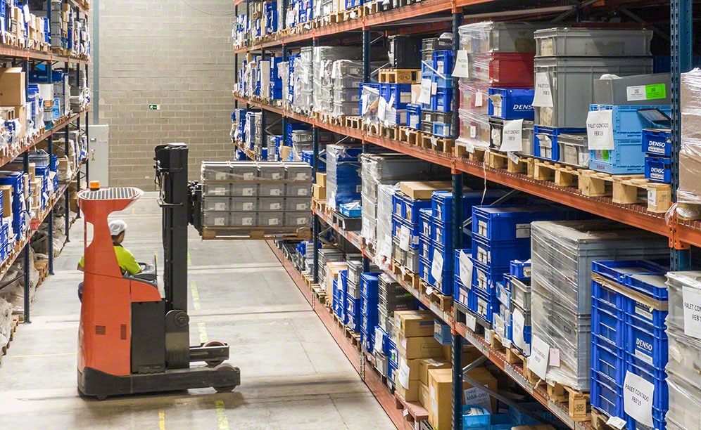 Pallet racks for high consumption products from Denso in Barcelona Pallet racks for high consumption products from Denso in Barcelona