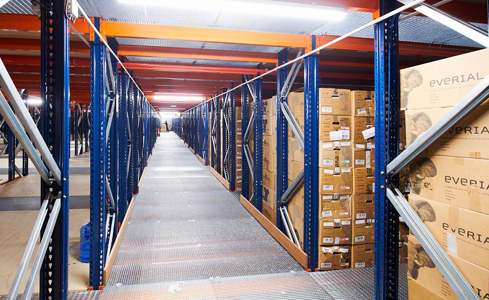 The centre has automatic sprinklers placed on the racks The centre has automatic sprinklers placed on the racks