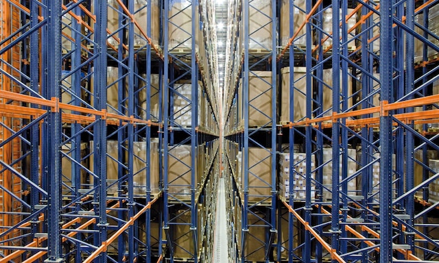 Large-scale cold-chain logistics automation Large-scale cold-chain logistics automation