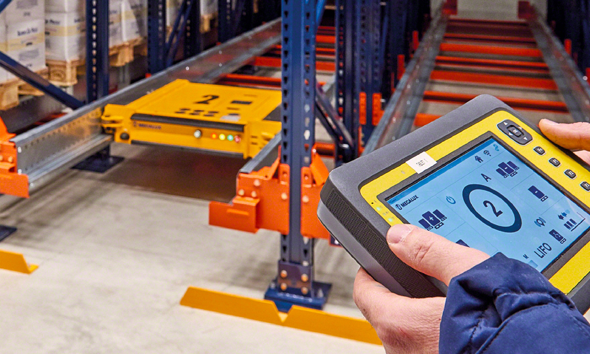 The logistics operator for technology companies will install Pallet Shuttle The logistics operator for technology companies will install Pallet Shuttle