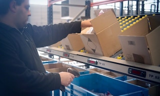 Tote picking: speedy picking directly in bins