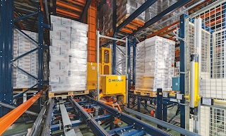 Smart pallets are a solution for automating the management of pallets in the warehouse