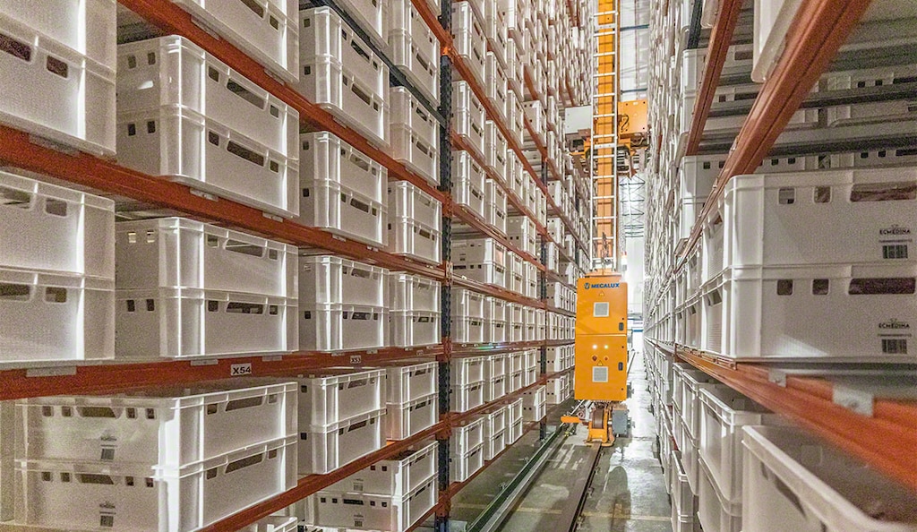 Elaborados Cárnicos Medina’s miniload system with capacity for 32,000 boxes