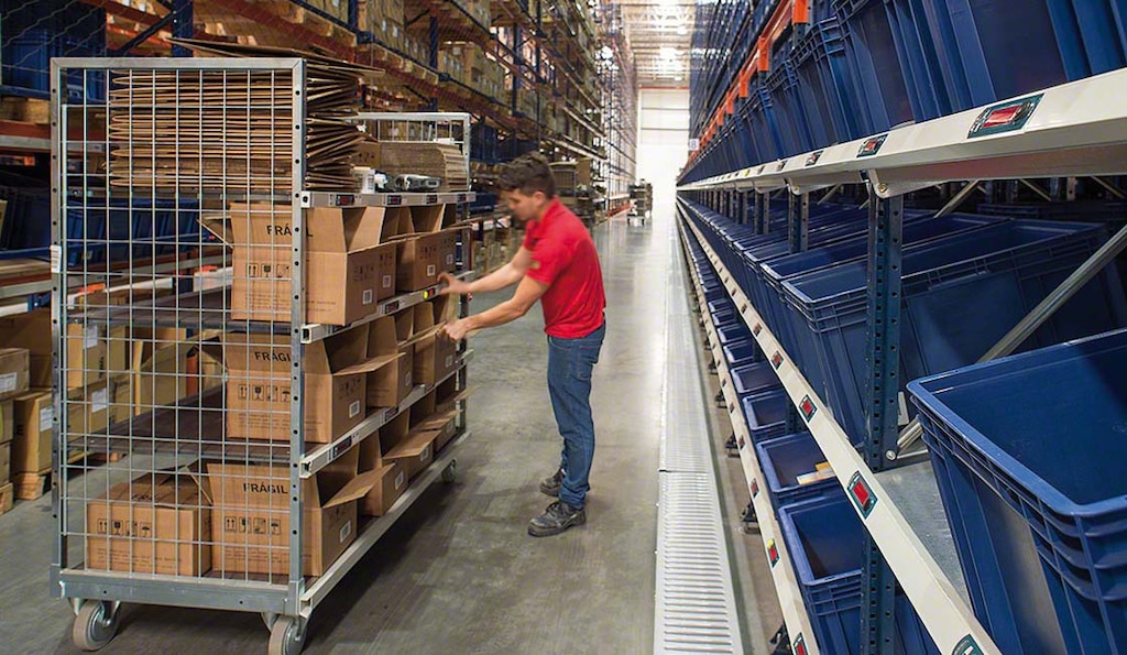 Put-to-light technology speeds up order picking in warehouses