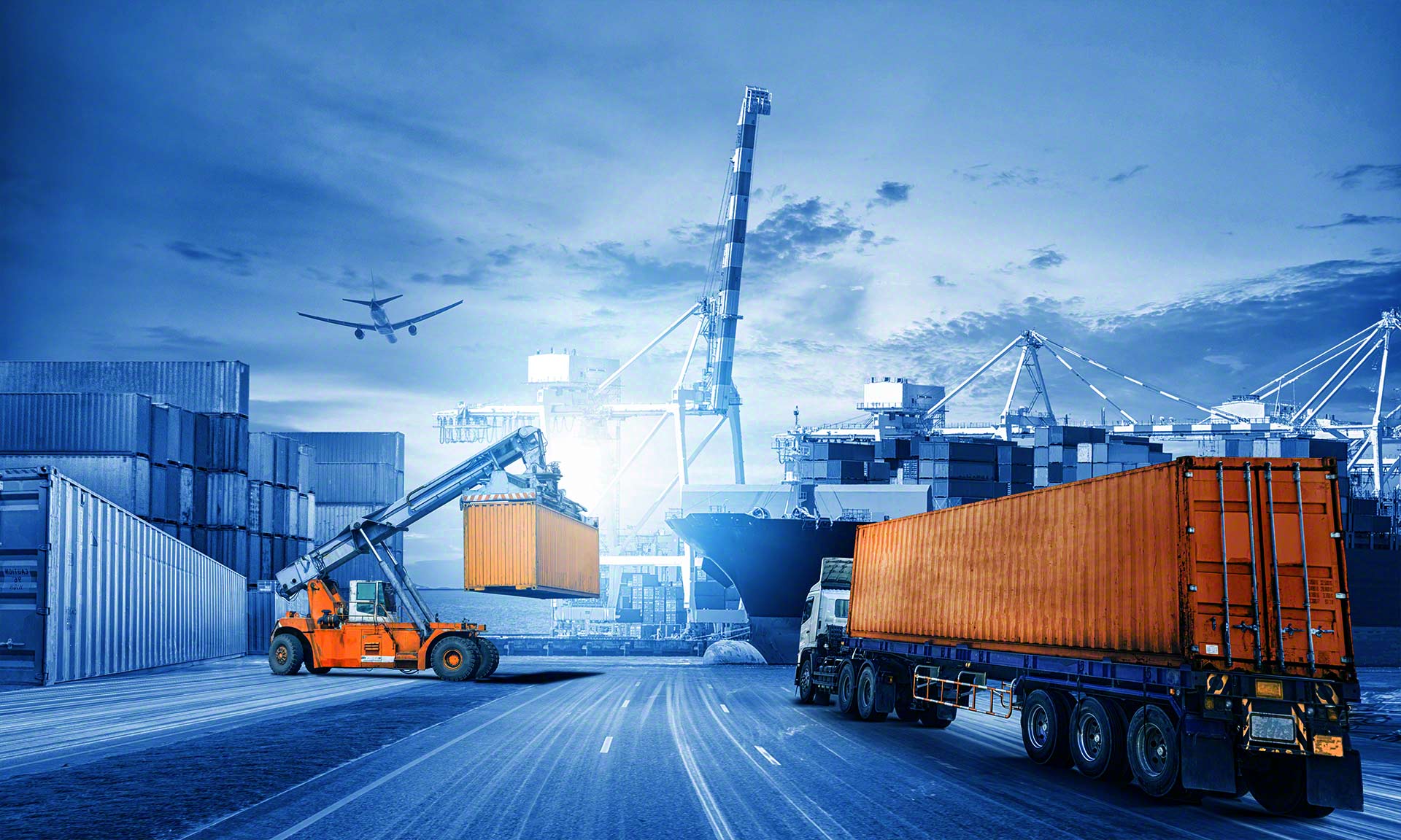 International logistics: what it is and characteristics - Mecalux.com