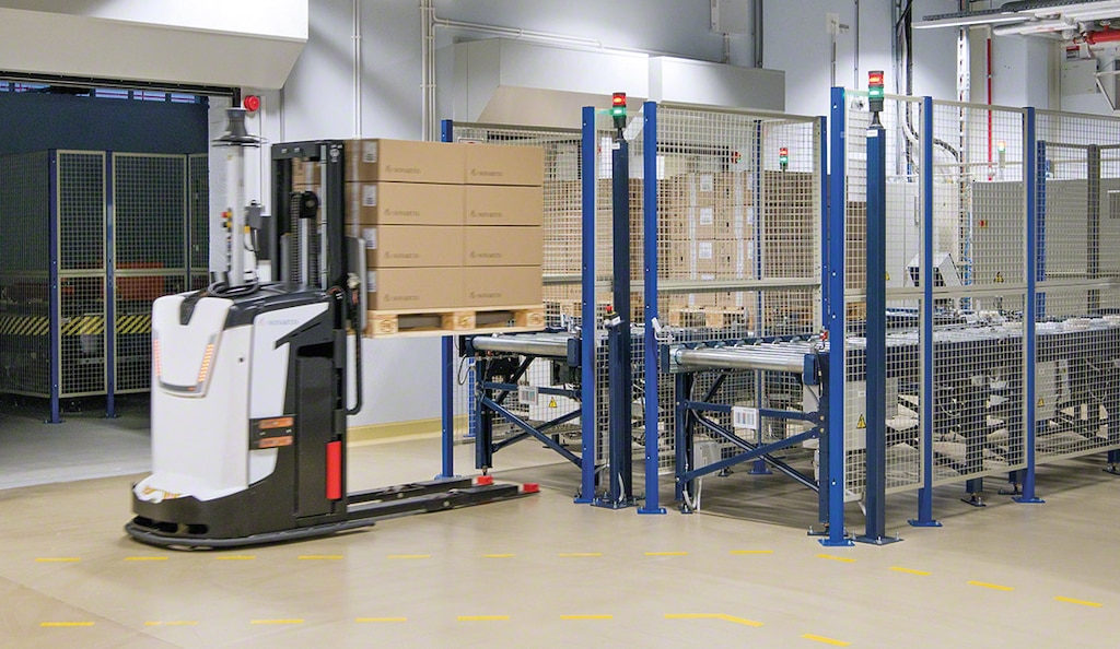 AGVs autonomously connect Novartis’s warehouse with its production centre