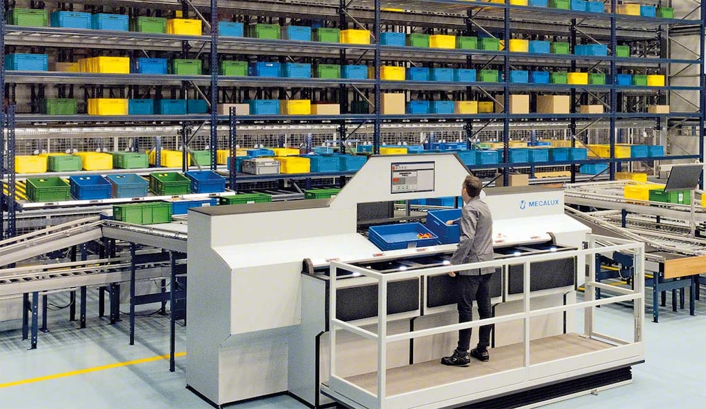 Mecalux’s high-throughput pick station can reach 1,000 picks/hour per operator