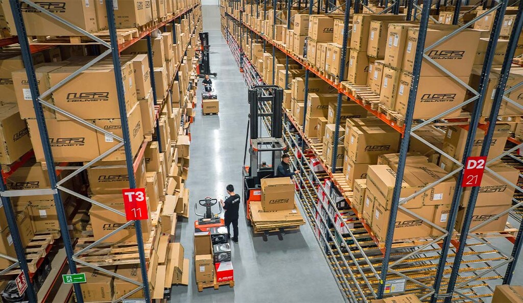 Deep learning can be applied in logistics to optimise routes, manage inventory and enhance decision-making