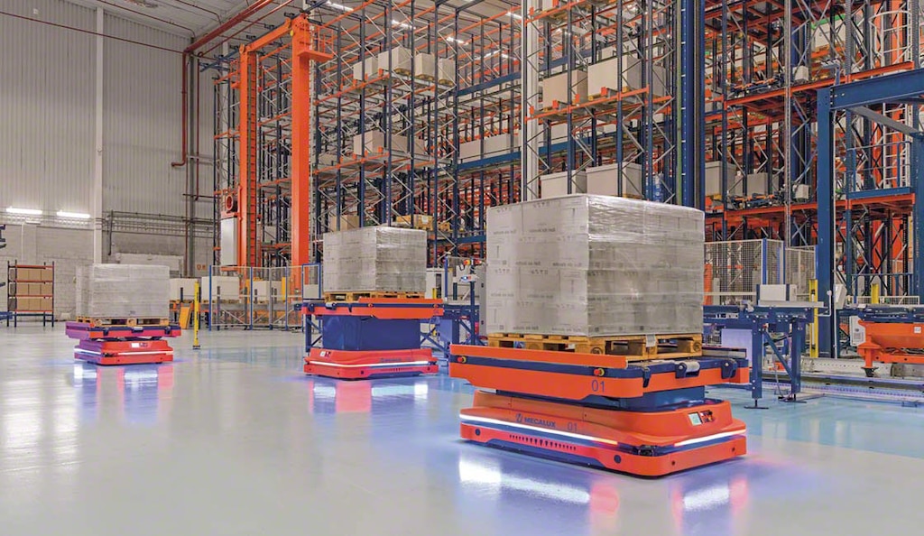 AMRs use AI and machine learning to make real-time decisions