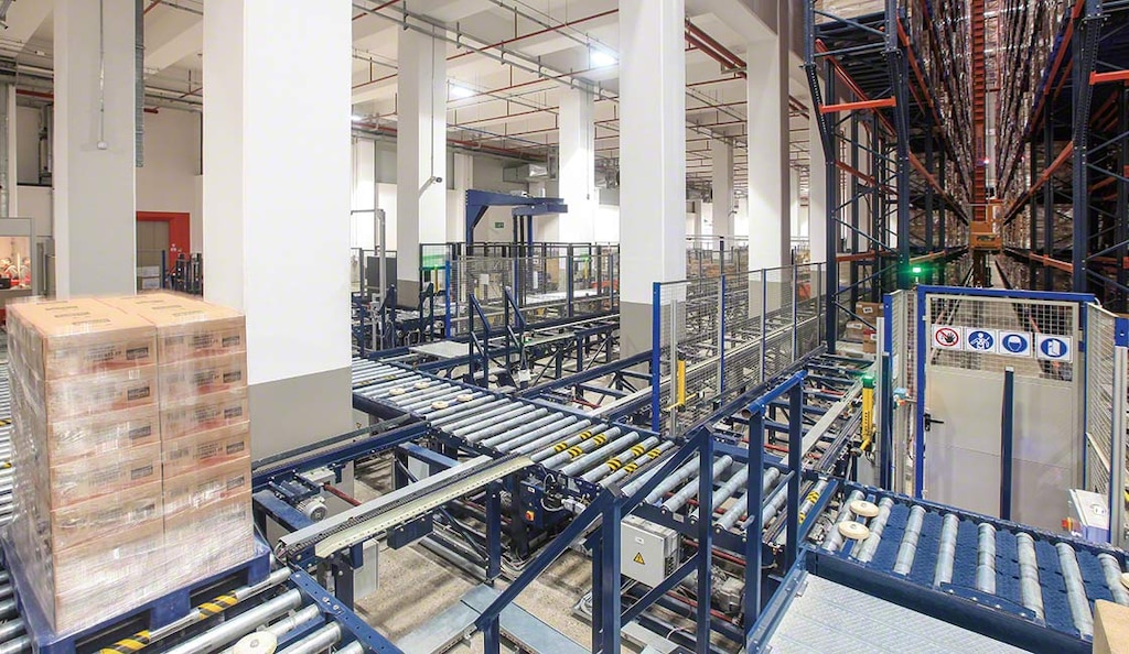 Pallet conveyors drive the lean supply chain by streamlining the movement of goods in warehouses