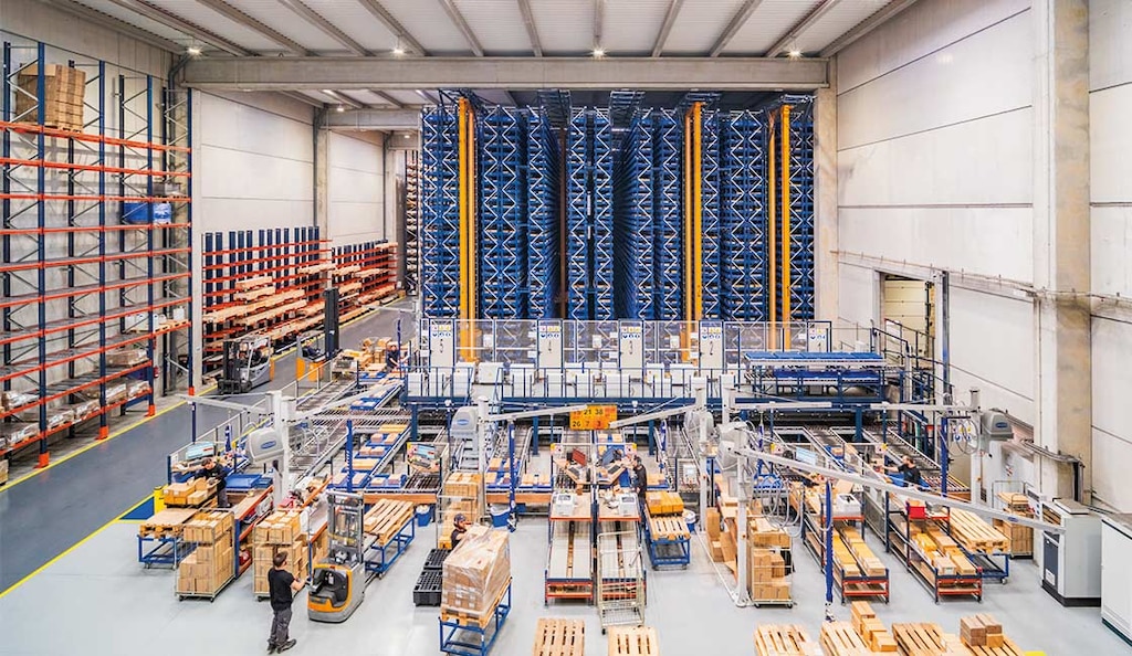 One of logistics’ primary goals is to minimise storage and material handling costs