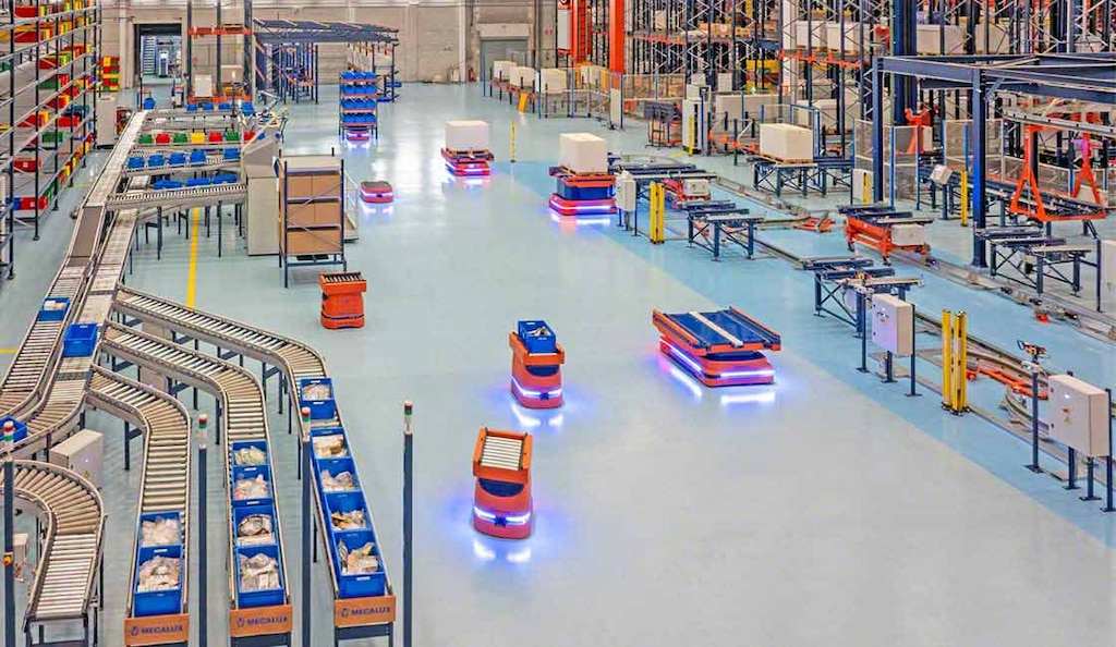 AMR fleets expand easily with the addition of new robots