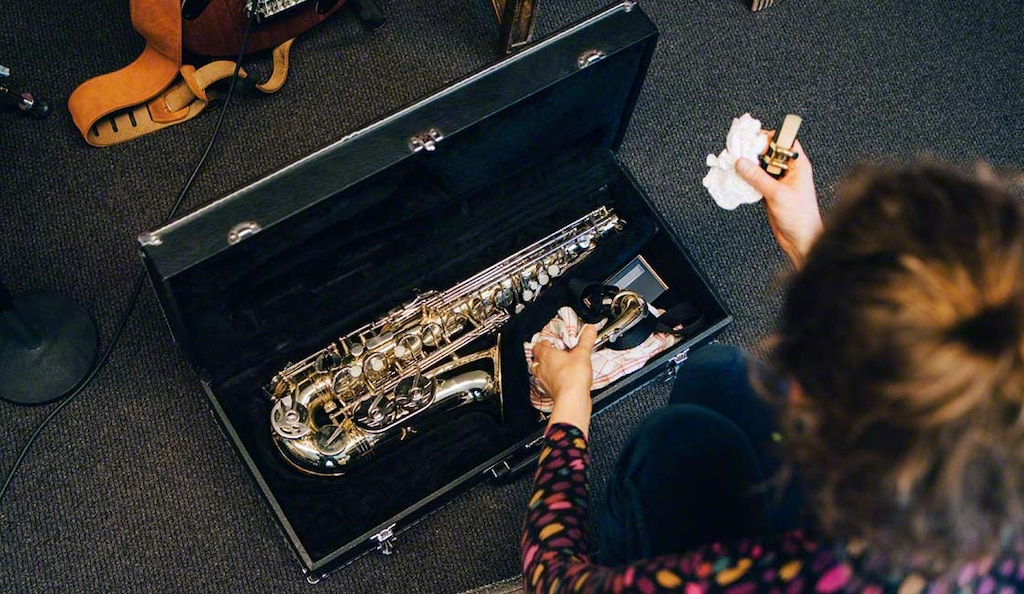 Both the packaging and the case of an instrument should be tailored to its size
