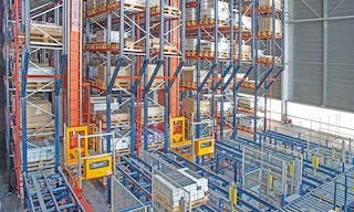 Materials storage enables companies to efficiently stock the products they need for manufacturing processes Materials storage enables companies to efficiently stock the products they need for manufacturing processes