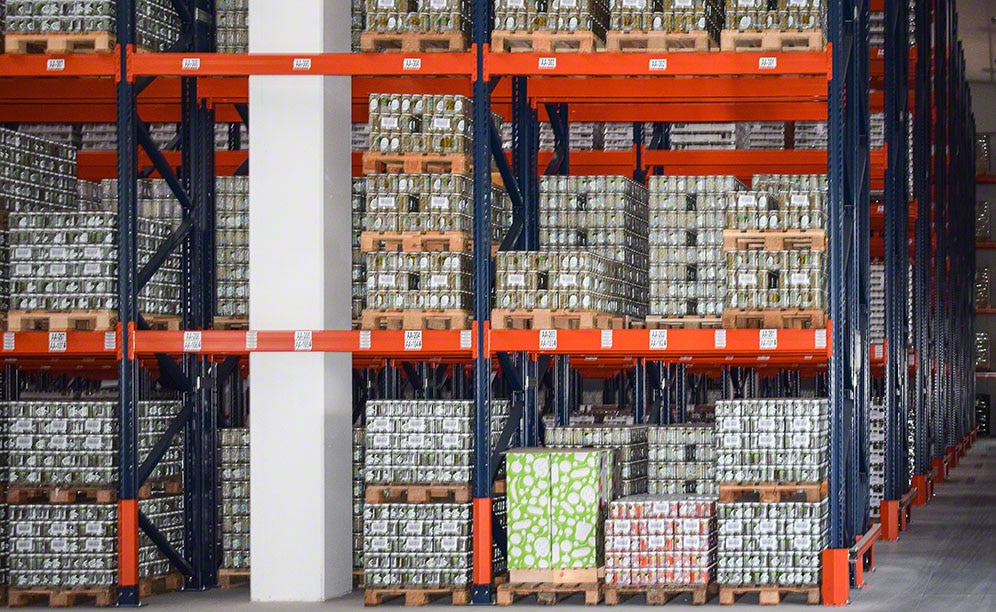 Citres' pallet racks can store over 3,000 pallets
