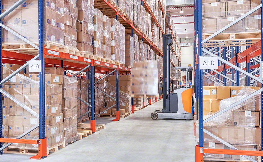 Pallet racking for Medline’s medical products