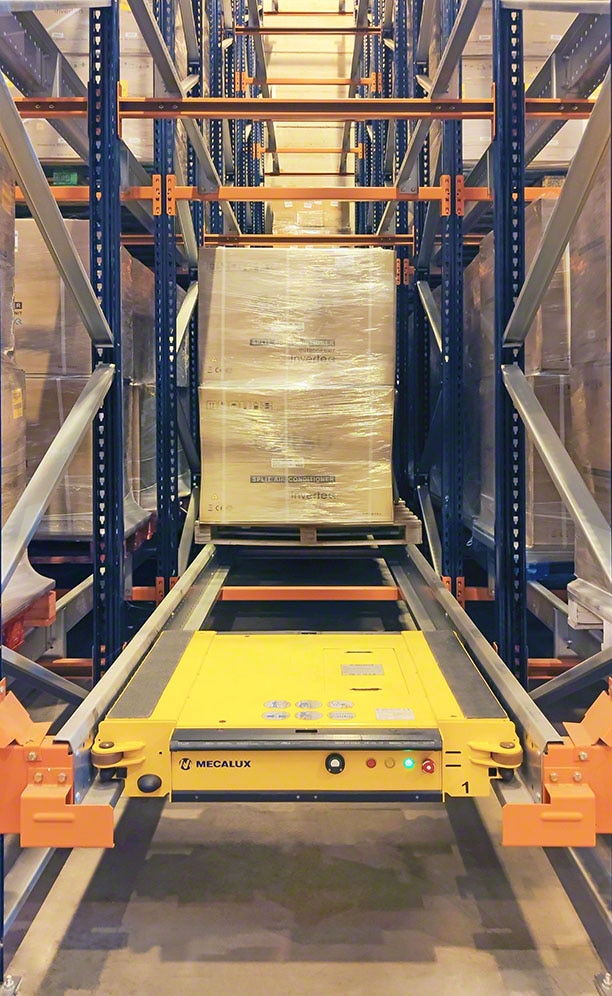 The Pallet Shuttle racks optimize the surface area of Eurofred's warehouse