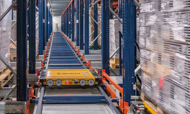Clavo Food doubles capacity and cuts times with the 3D Automated Pallet Shuttle