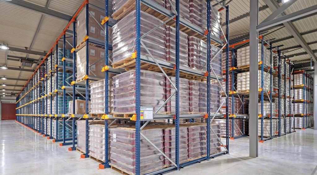 Drive-in/Drive-through Racking System