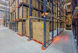 The lower guide rails make it easier for the forklifts to move inside the drive-in racking