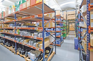 M7 heavy duty racking offers multiple advantages