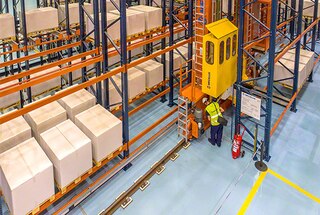 Mecalux’s technical support services help minimise warehouse downtime