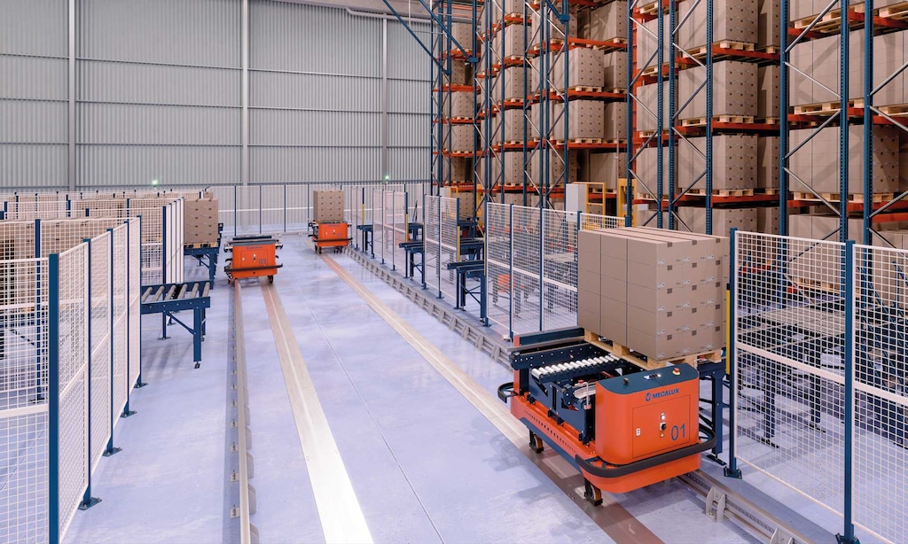 Mecalux’s floor-mounted electric monorail system operates on an electrified rail embedded in the floor