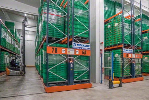 The motorised mobile racks increase capacity in facilities with space constraints