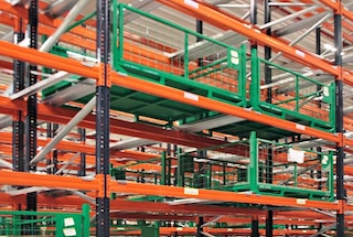 Warehouse pallet racking can be adapted to house non-palletised goods