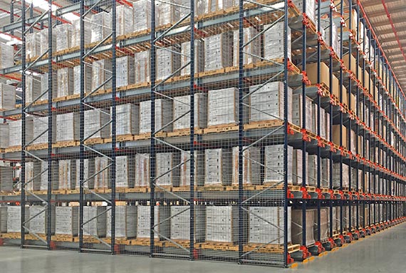 The Pallet Shuttle speeds up dispatches in facilities with seasonal product demand