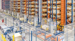 Automated Trilateral Stacker Cranes