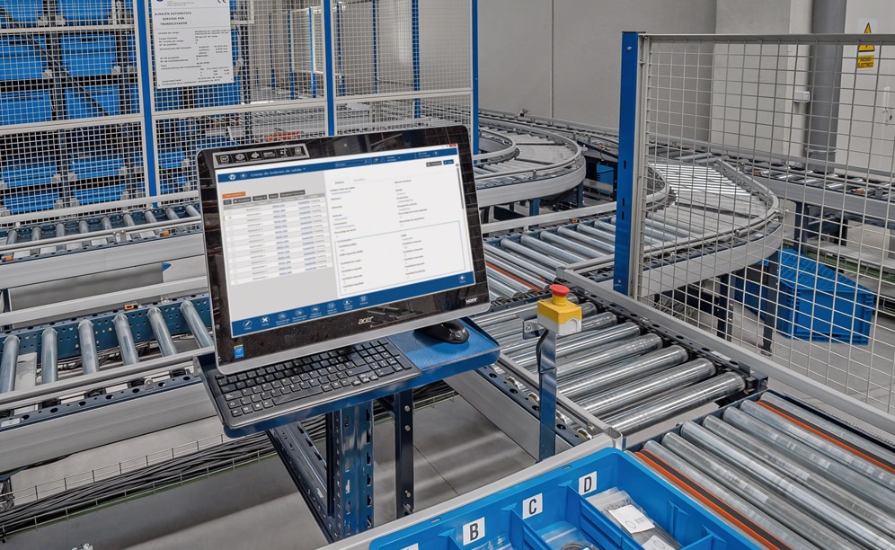 The automated picking warehouse is managed by the Easy WMS warehouse management system by Mecalux